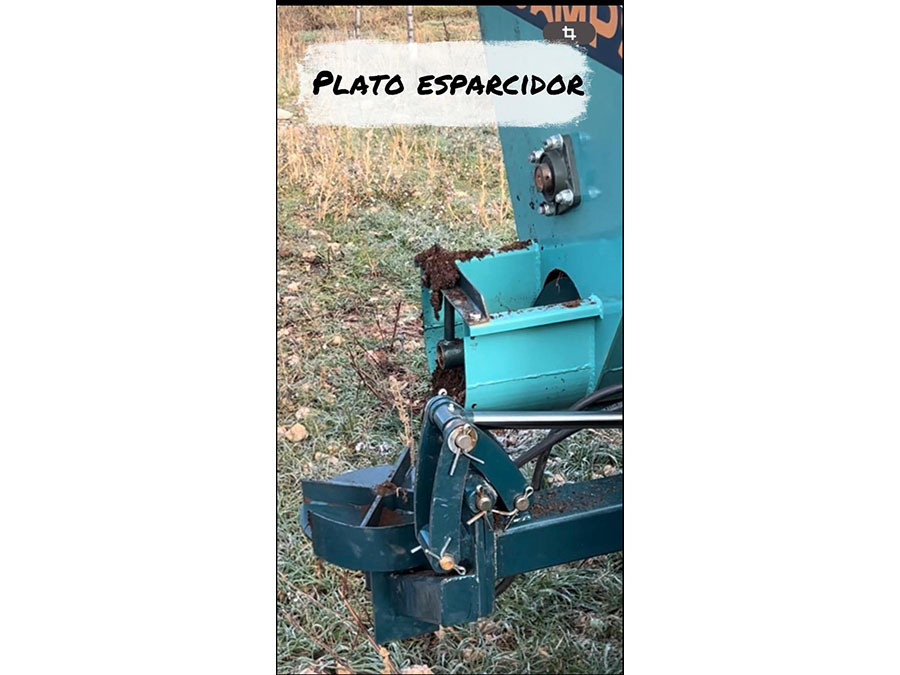 esparcidor-de-estiercol-autocargable