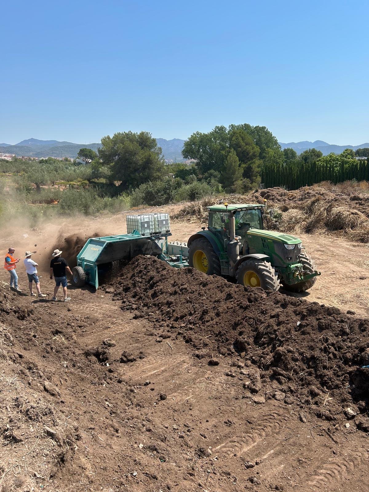 Trailed compost turner VCC1-3500